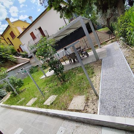 Villa Paoletti, Appartamento Confortevole Nel Cuore Di Gradara Dış mekan fotoğraf